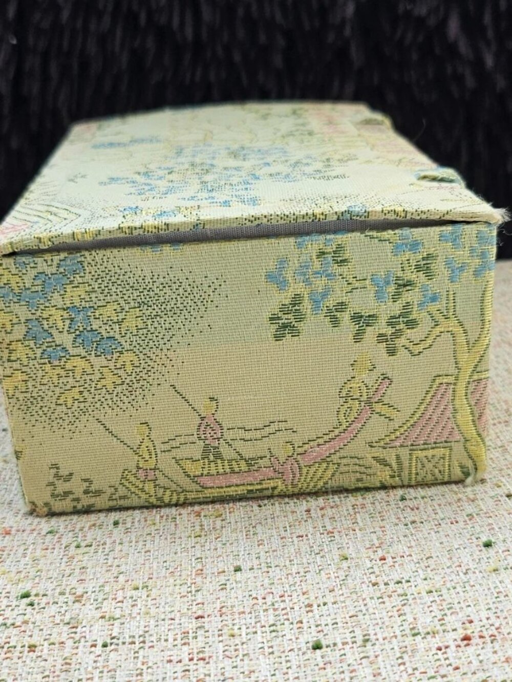 Vintage Gift Box Handmade Jewelry Box Green Satin Gift Box - Picture 9 of 11